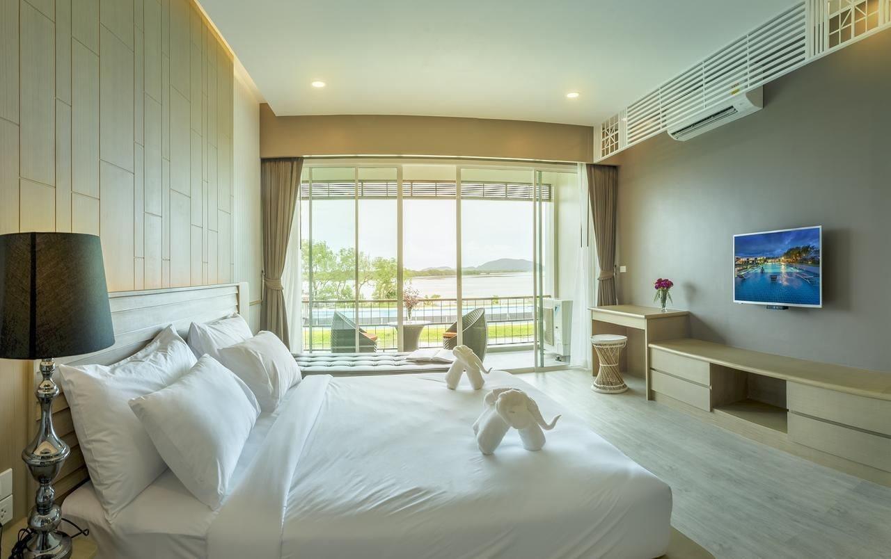 Hotel Baan Rim Ao à Chanthaburi Extérieur photo