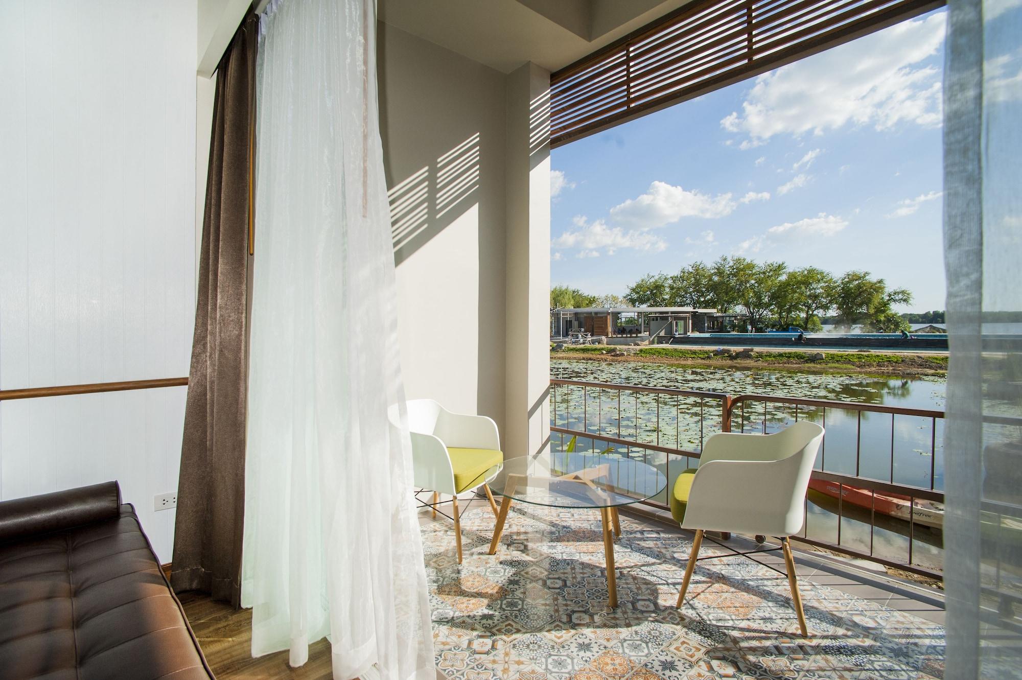 Hotel Baan Rim Ao à Chanthaburi Extérieur photo