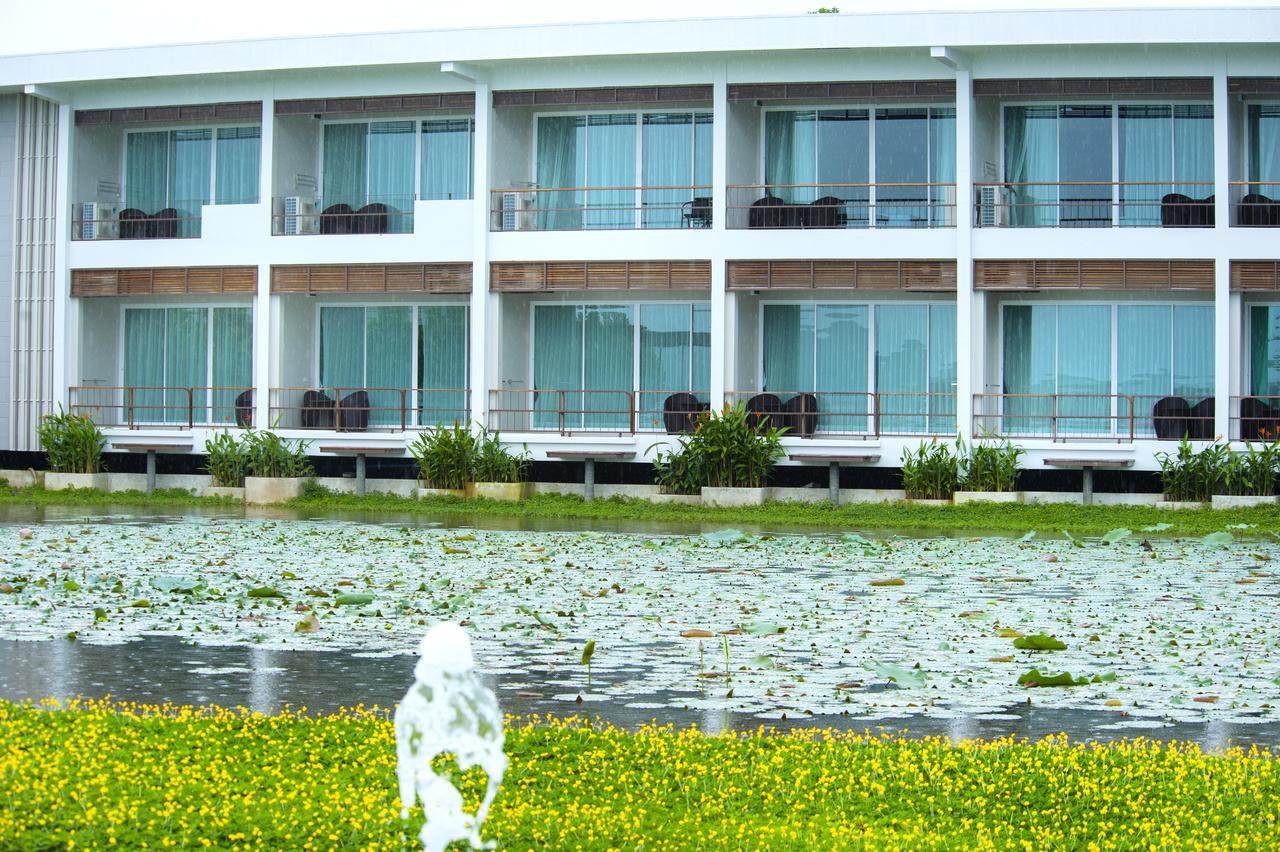 Hotel Baan Rim Ao à Chanthaburi Extérieur photo