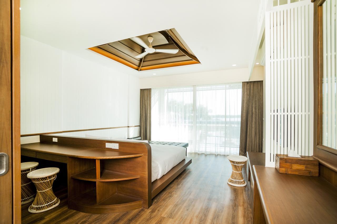 Hotel Baan Rim Ao à Chanthaburi Extérieur photo