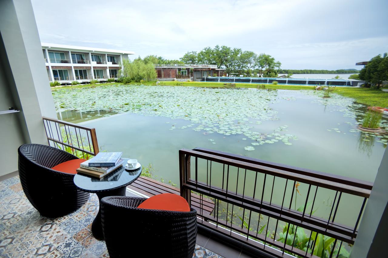 Hotel Baan Rim Ao à Chanthaburi Extérieur photo