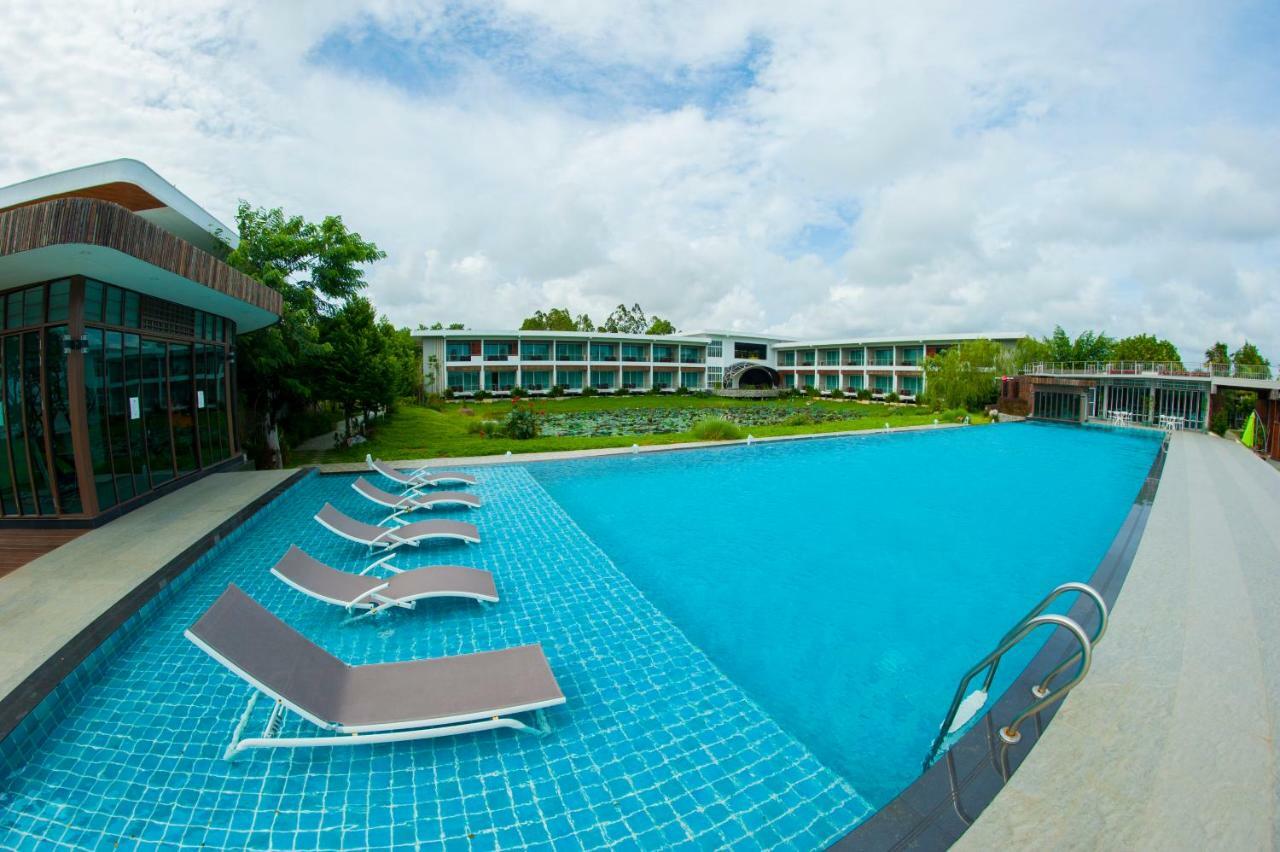 Hotel Baan Rim Ao à Chanthaburi Extérieur photo