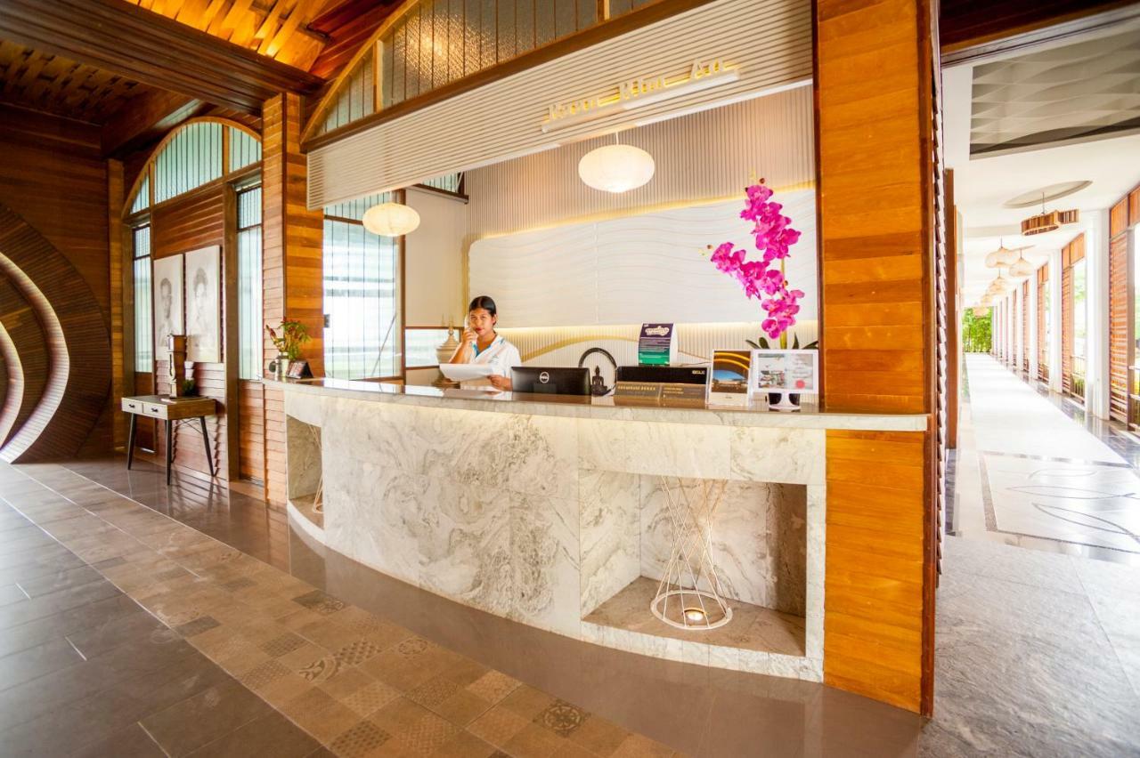Hotel Baan Rim Ao à Chanthaburi Extérieur photo